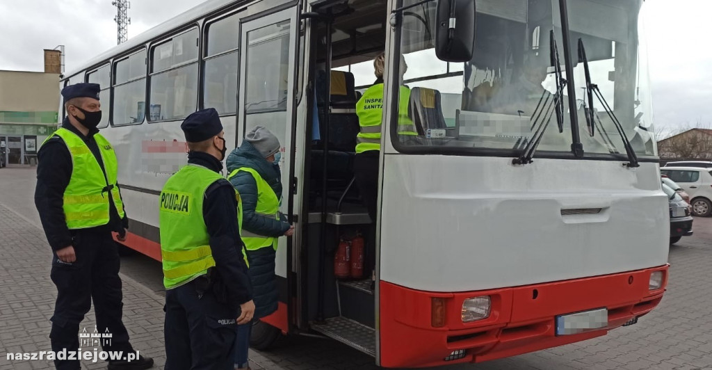 Radziejów: 125 mandatów karnych i 6 wniosków do sądu za lekceważenie ograniczeń związanych z koronawirusem
