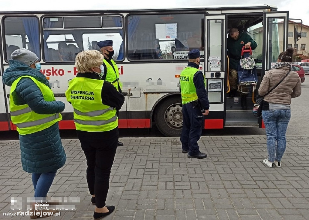 Radziejów: 125 mandatów karnych i 6 wniosków do sądu za lekceważenie ograniczeń związanych z koronawirusem