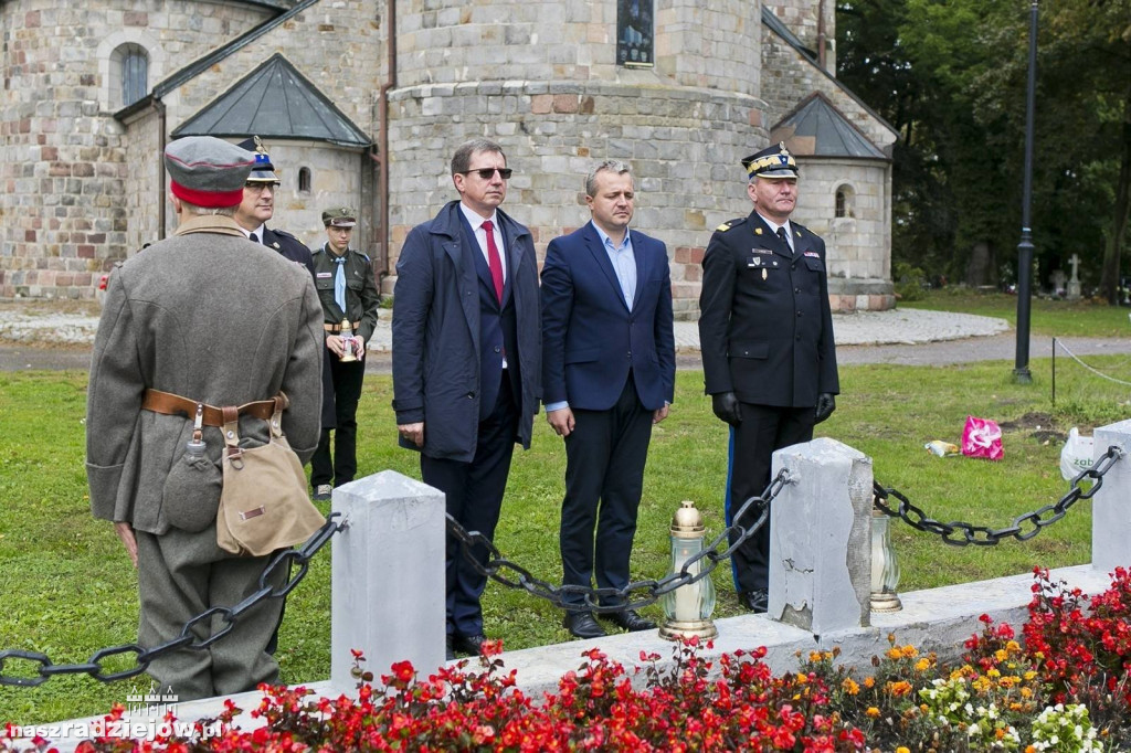 W hołdzie Niepodległej