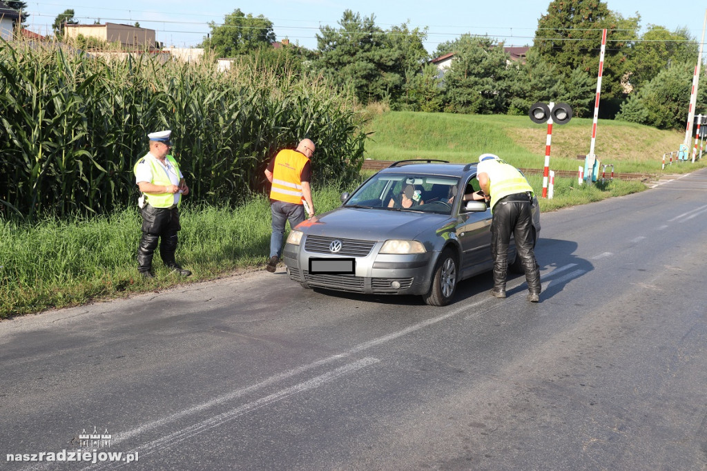 Prowadzą działania na przejazdach kolejowych. Ostatnio w Piotrkowie Kujawskim