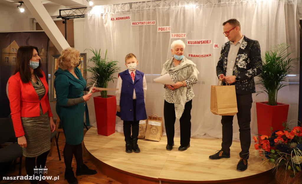 W Radziejowie odbył się Konkurs Recytatorski Poezji i Prozy Kujawskiej [FOTO]