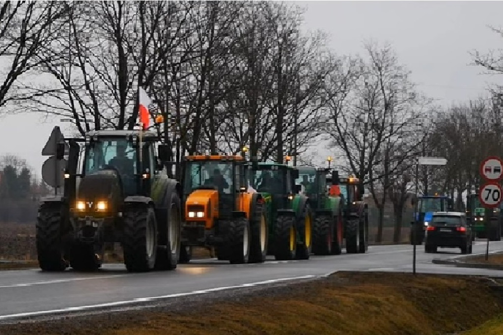 Protest rolników w Osięcinach i Radziejowie.