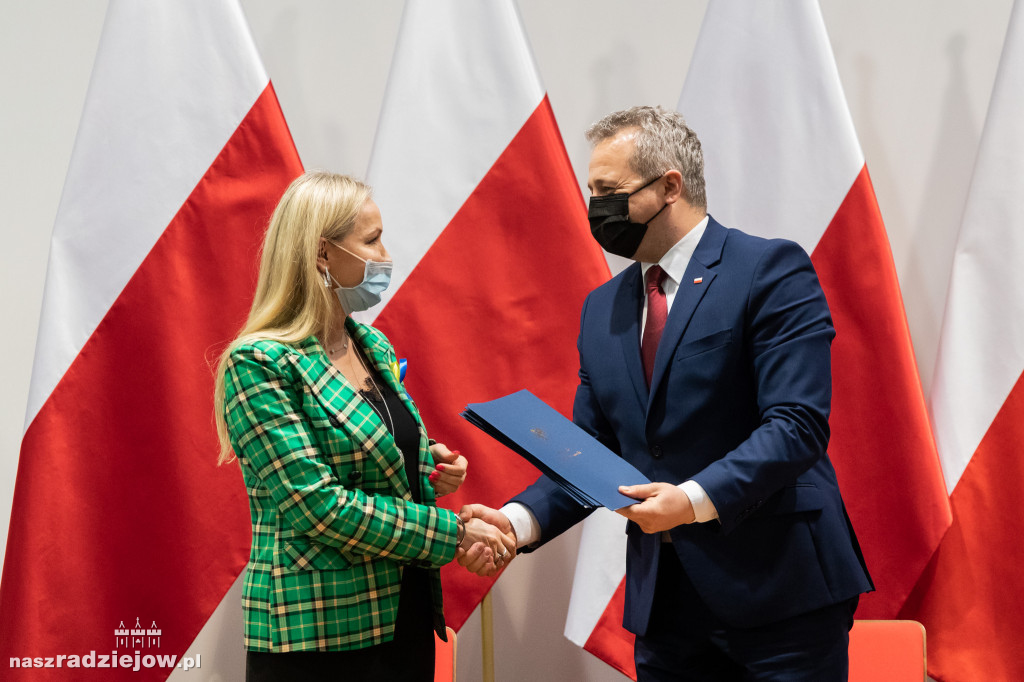 Rząd doposaża szpitale w regionie. Szpital w Radziejowie z dotacją