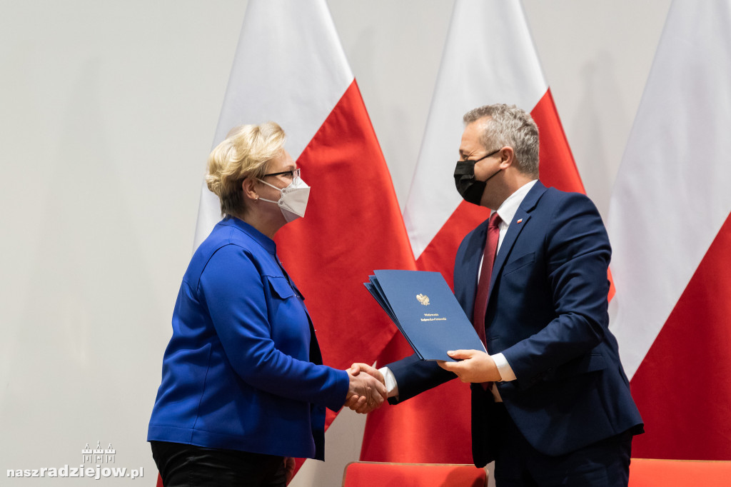 Rząd doposaża szpitale w regionie. Szpital w Radziejowie z dotacją