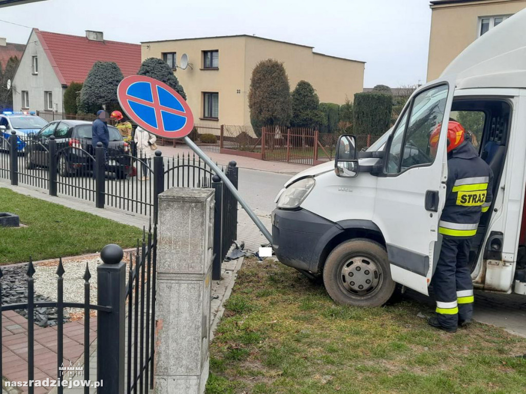 Na skrzyżowaniu ulic Parkowej i Żytniej zderzyły się dwa auta osobowe