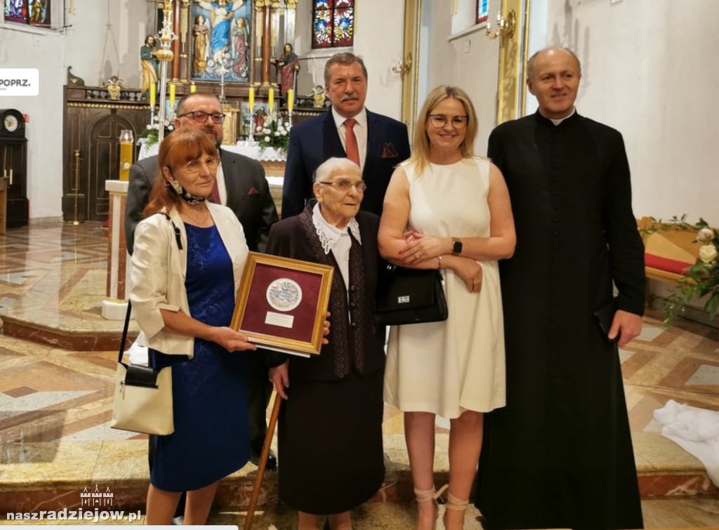  Mieszkanki spod Radziejowa z medalami od marszałka. Zobaczcie zdjęcia!