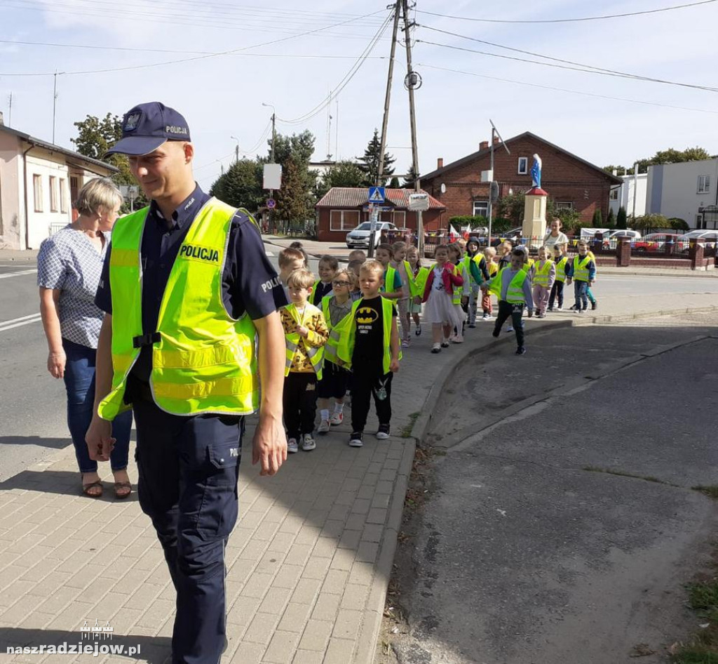 Topólka. Uczyli się bezpiecznie przekraczać jezdnię