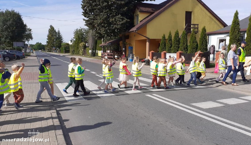 Topólka. Uczyli się bezpiecznie przekraczać jezdnię