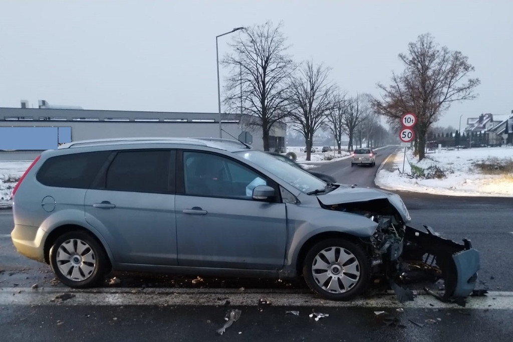 Groźny wypadek w regionie. Na szczęście nikt nie ucierpiał! [FOTO]