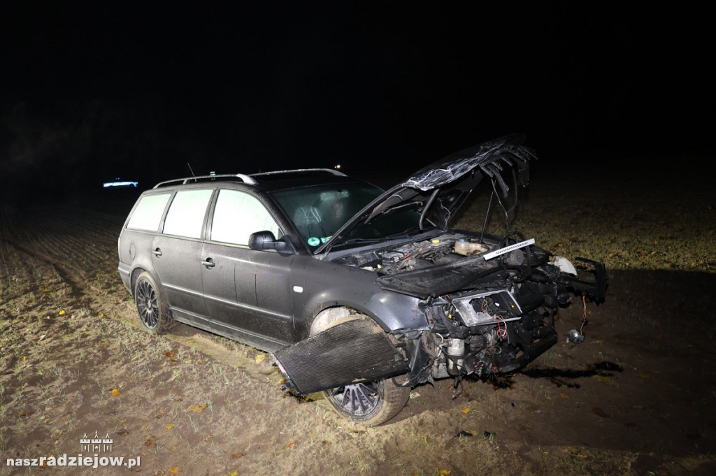 Nietrzeźwy i bez prawa jazdy spowodował kolizję [FOTO]