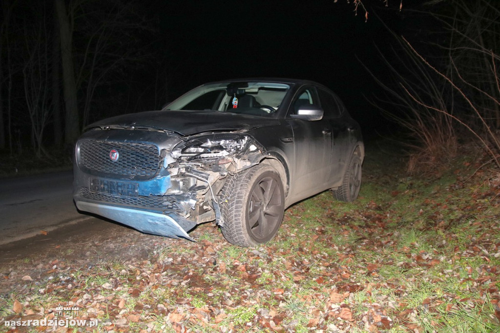 Błąd przy skręcie doprowadził do kolizji. 68-latek odpowie przed sądem