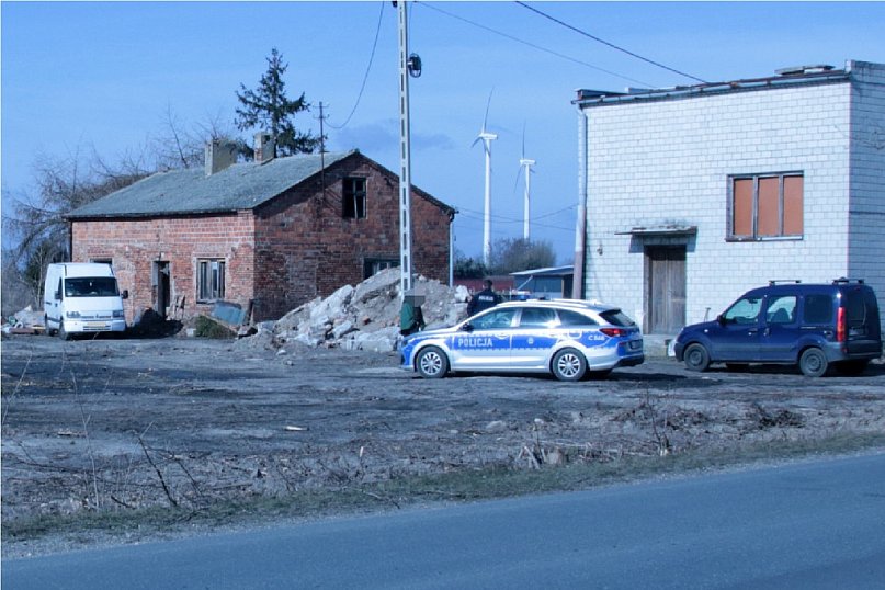 Złodzieje złomu wpadli na gorącym uczynku [FOTO]