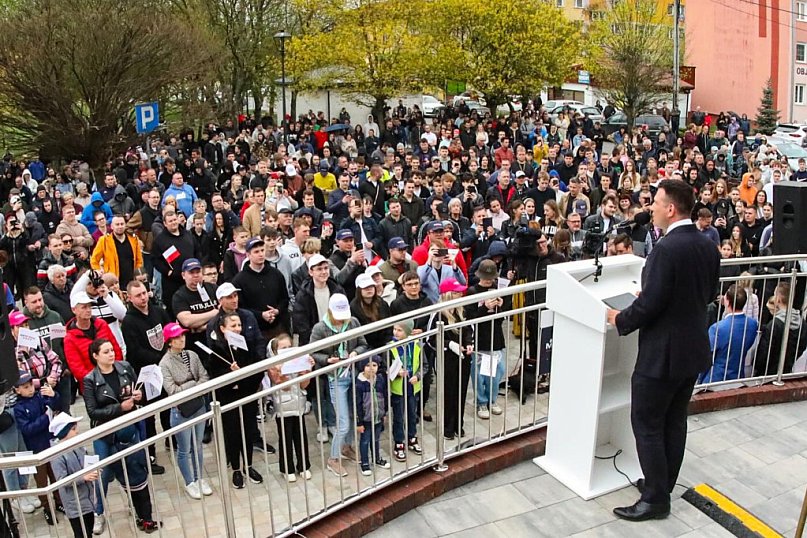 Mentzen na Kujawach w ramach kampanii prezydenckiej. Odwiedził Radziejów