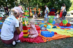 Domisiowy Zawrót Głowy – kreatywne atrakcje na każdą dziecięcą imprezę!-383