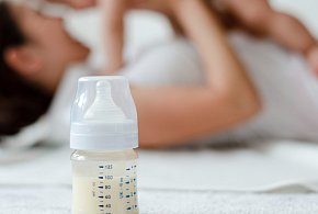 Groźna bakteria w mleku dla niemowląt. Nie podawaj dzieciom!-6227