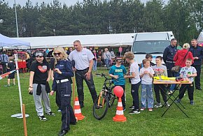 Dębianki. Organizatorzy pikniku dla dzieci zapewnili mnóstwo atrakcji-10049