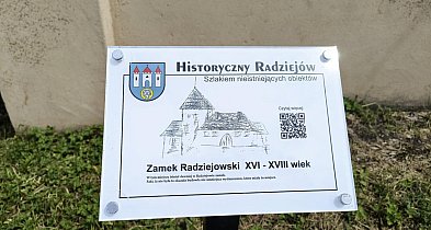 Nowe tabliczki „Historyczny Radziejów” ponownie informują mieszkańców i turystów-10276