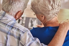 Seniorzy mają powód do radości. Projekt „Godna emerytura” trafił do Sejmu-11066