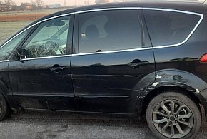 Nieprawidłowe wymijanie pojazdu ciężarowego z samochodem osobowym.-11399