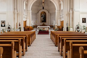 Miliony na Kościół w 2026 roku. Państwo co roku dokłada do duchownych-11438