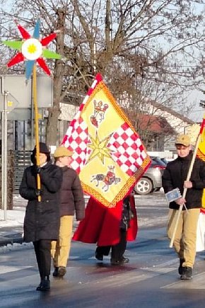 W Broniewie i Topólce przeszły Orszaki Trzech Króli-438