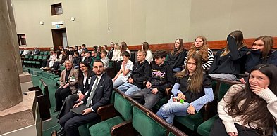 Uczniowie z Radziejowa w Sejmie RP na zaproszenie posła Piotra Kowala