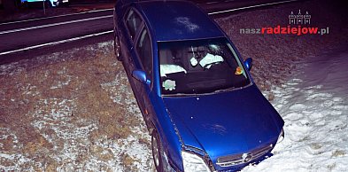 18-latek zabrał auto i wjechał do... rowu. Był pod wpływem