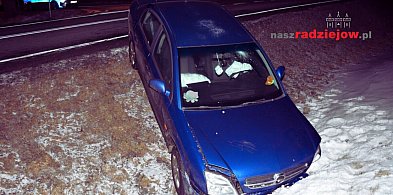 18-latek zabrał auto i wjechał do... rowu. Był pod wpływem