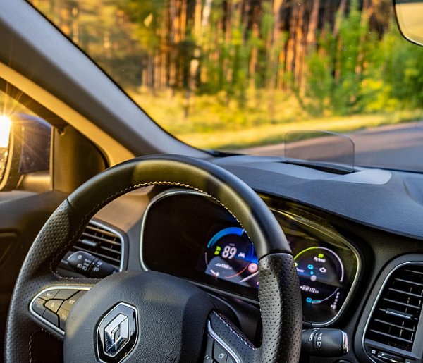Masz to auto w garażu? Producent natychmiast wzywa na kontrolę!-10795