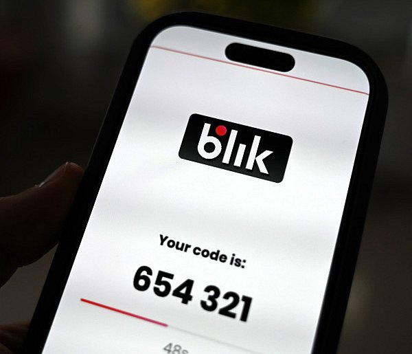 Codzienny przelew BLIK do znajomego? Skarbówka może to sprawdzać-11110